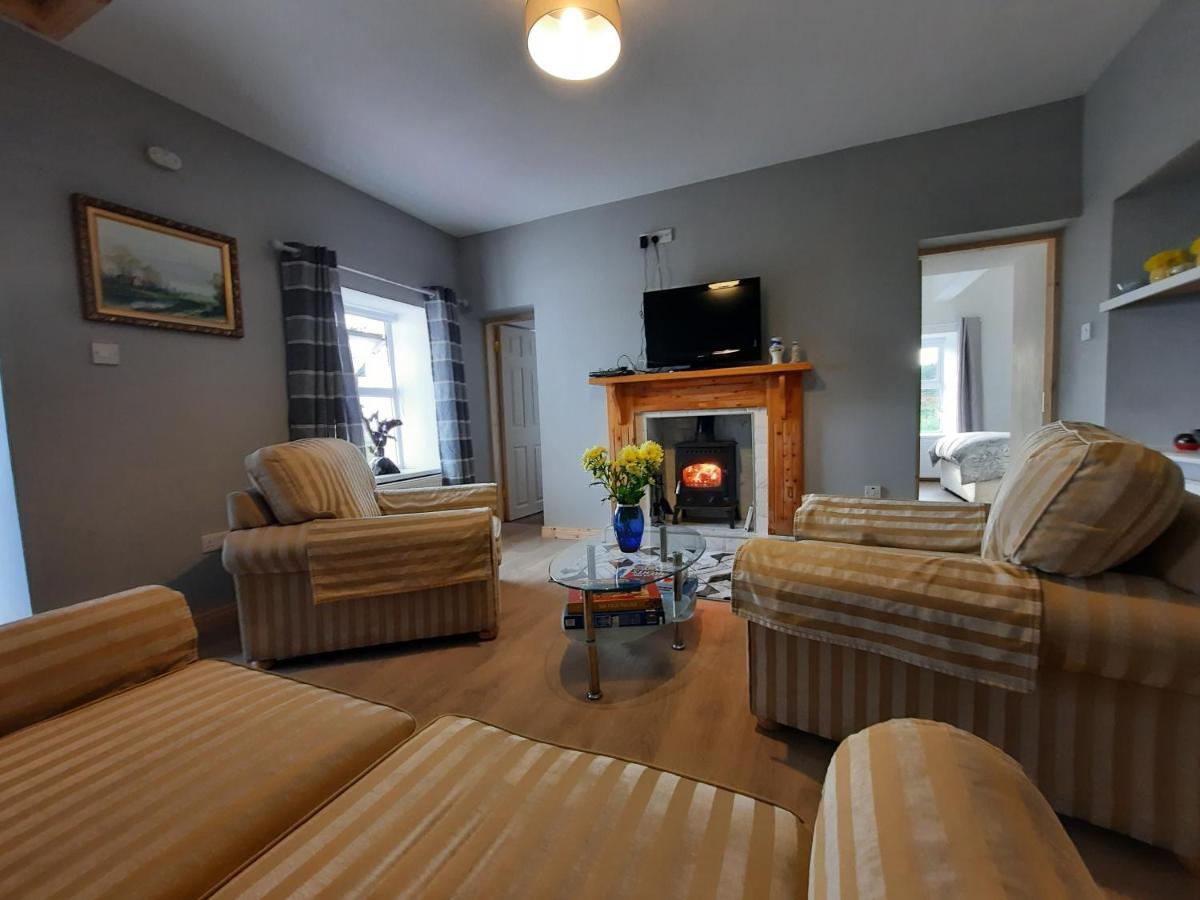 Conneelys Cottage, Connemara, Clifden, H71Y096 Ngoại thất bức ảnh