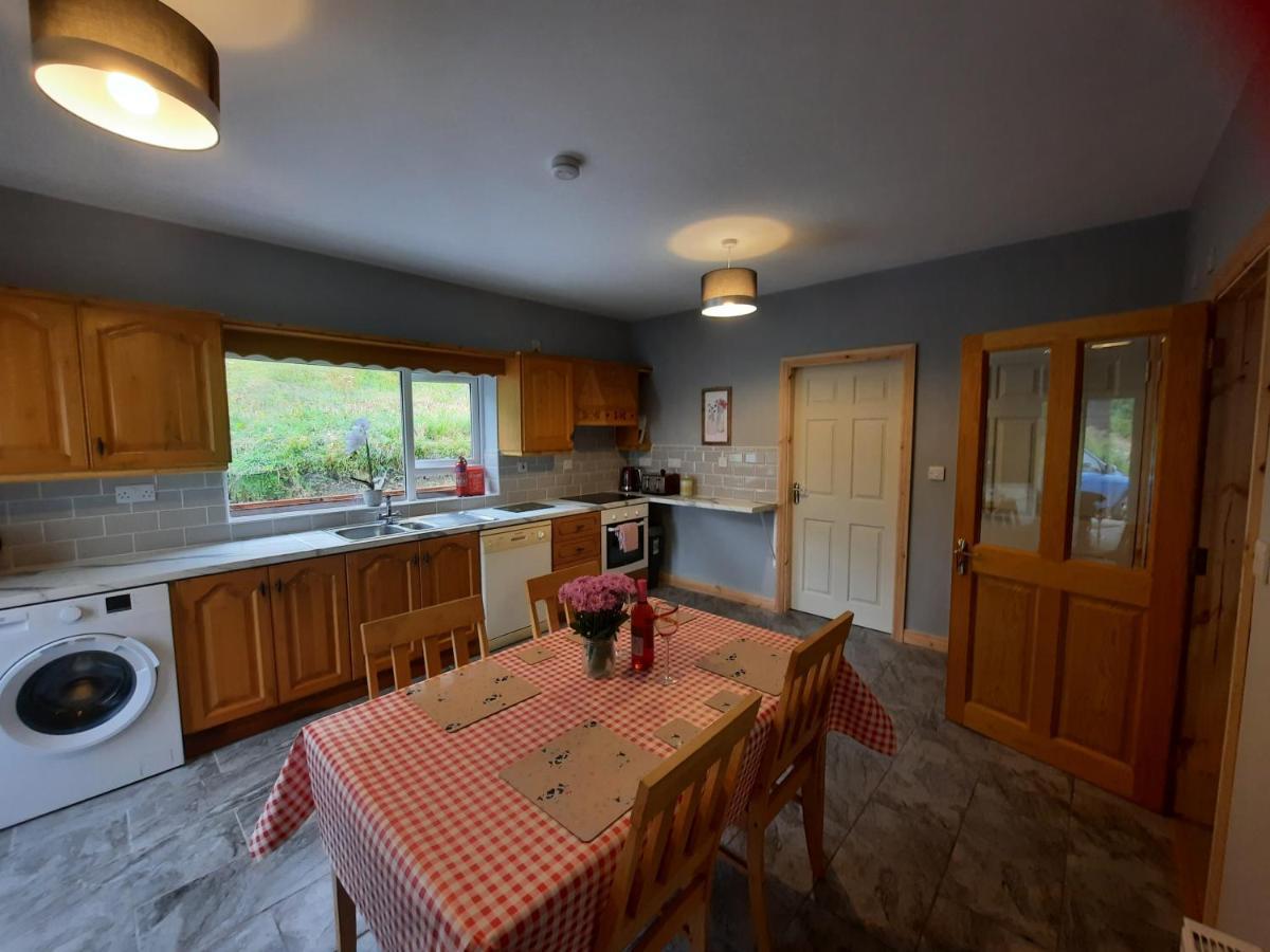 Conneelys Cottage, Connemara, Clifden, H71Y096 Ngoại thất bức ảnh